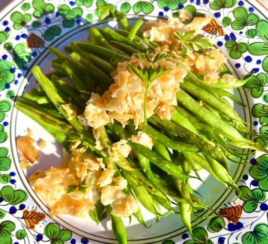 Green Beans with Sardinian Cracker Crumble